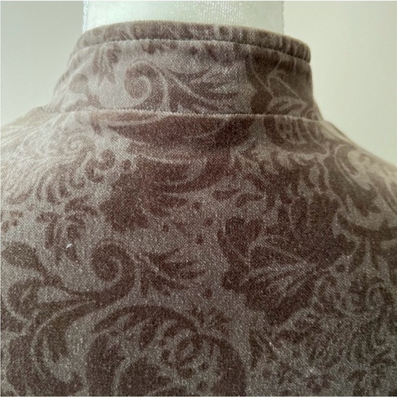 Vintage Velvet cropped jacket with gorgeous details. XS - Picture 6 of 11